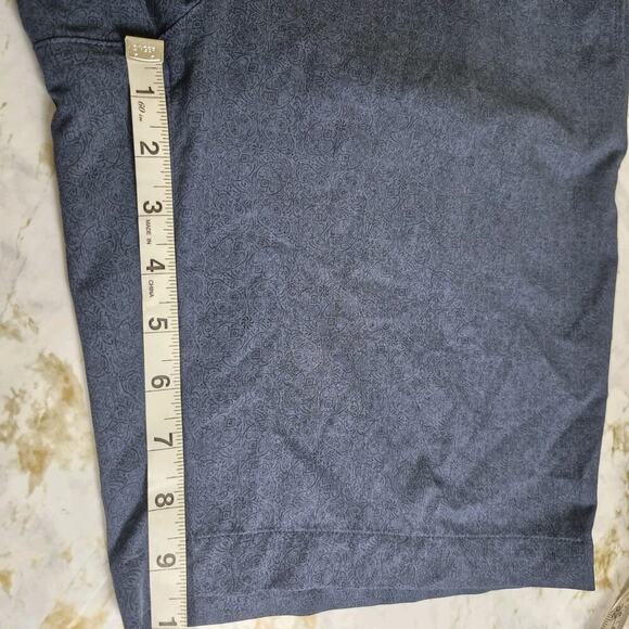 Peter Millar Shackleford Shorts Men 34 Blue Performance Golf Skulls Preppy Style - Picture 11 of 14